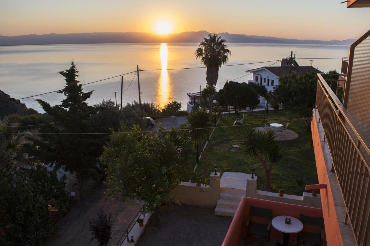 Hotel Milton Mavrovouni  Bagian luar foto